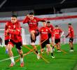 El colombiano Kevin Castaño (adelante), entre las actuales figuras de River Plate. Sus compatriotas Juan Fernando Quintero y Miguel Ángel Borja también hacen parte del plantel. FOTO X-RIVER