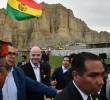 Gianni Infantino anunció desde La Paz la intención de darle la sede de un Mundial a Bolivia. Foto: AFP