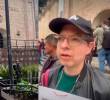 Juan David Correa, exviceministro de Cultura, participó en el plantón frente al Museo Nacional de Bogotá para exigir que regresen las piezas retiradas de tres salas de exposición, relacionadas con la memoria histórica, los movimientos LGBTI y feministas y el Acuerdo de Paz. FOTO CAPTURAS DE PANTALLA