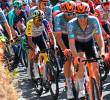 Egan tuvo que hacer un doble esfuerzo para recuperar terreno perdido y cruzar este martes con el mismo tiempo que el pelotón principal en la cuarta etapa del Giro de Italia. FOTO: GETTY