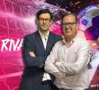 Jairo Nieto (izq.) y Alejandro González (der.), cofundadores de Bacon Games, lideraron desde Colombia el desarrollo de <i>FIFA Rivals</i>, el nuevo videojuego oficial de la FIFA para móviles. FOTO: Cortesía
