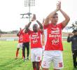 El delantero vallecaucano Hugo Rodallega (número 11) anotó uno de los goles con los que Santa Fe forzó los penaltis. Foto: tomada del x de @SantaFe