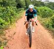 El piloto de Fórmula 1 Valterri Bottas ha mostrado en redes sociales su gusto por competir en bicicletas con llantas para gravel. Foto: tomada del Instagram de Valtteri Bottas