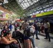Imagen de referencia de viajeros en el Terminal de Transporte del Norte en Medellín. Foto: Andrés Camilo Suárez Echeverry