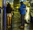 En la imagen, un operativo realizado contra la explotación sexual en el Cento de Medellín. FOTO: Julio César Herrera Echeverri