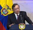 El jefe de Estado, quien llegó tarde a su discurso, se retiró antes de escuchar la réplica de la oposición. Foto. Presidencia.
