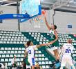 El antioqueño Johan Ríos en acción, en la victoria de Paisas, a domicilio ante Sabios en Manizales. El nacido en Apartadó fue el MVP, marcó 17 puntos. FOTO CORTESÍA DPB