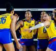 Las integrantes de la Selección Colombia en uno de los momentos del duelo contra República Dominicana. FOTO CORTESÍA @volleyballworld