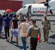 Los 56 colombianos aterrizaron en el aeropuerto José María Córdova en Rionegro. Foto: Migración Panamá