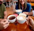 Los beneficios que tiene el consumo de café se cuentan cuando se consume sin azúcares, edulcorantes, aromatizantes u otros aditivos. FOTO Getty.