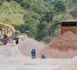 Diariamente en la planta RIC, vinculada a EPM, se procesan hasta 1.000 toneladas de residuos de construcción y demolición. FOTO MANUEL SALDARRIAGA.