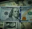 Dólar cierra en $3.707,72 tras una escalada de $70,21 este lunes. FOTO: Colprensa.