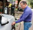 Una de las estaciones de carga para vehículos eléctricos de la primera red pública ubicada en Envigado. Foto: cortesía.