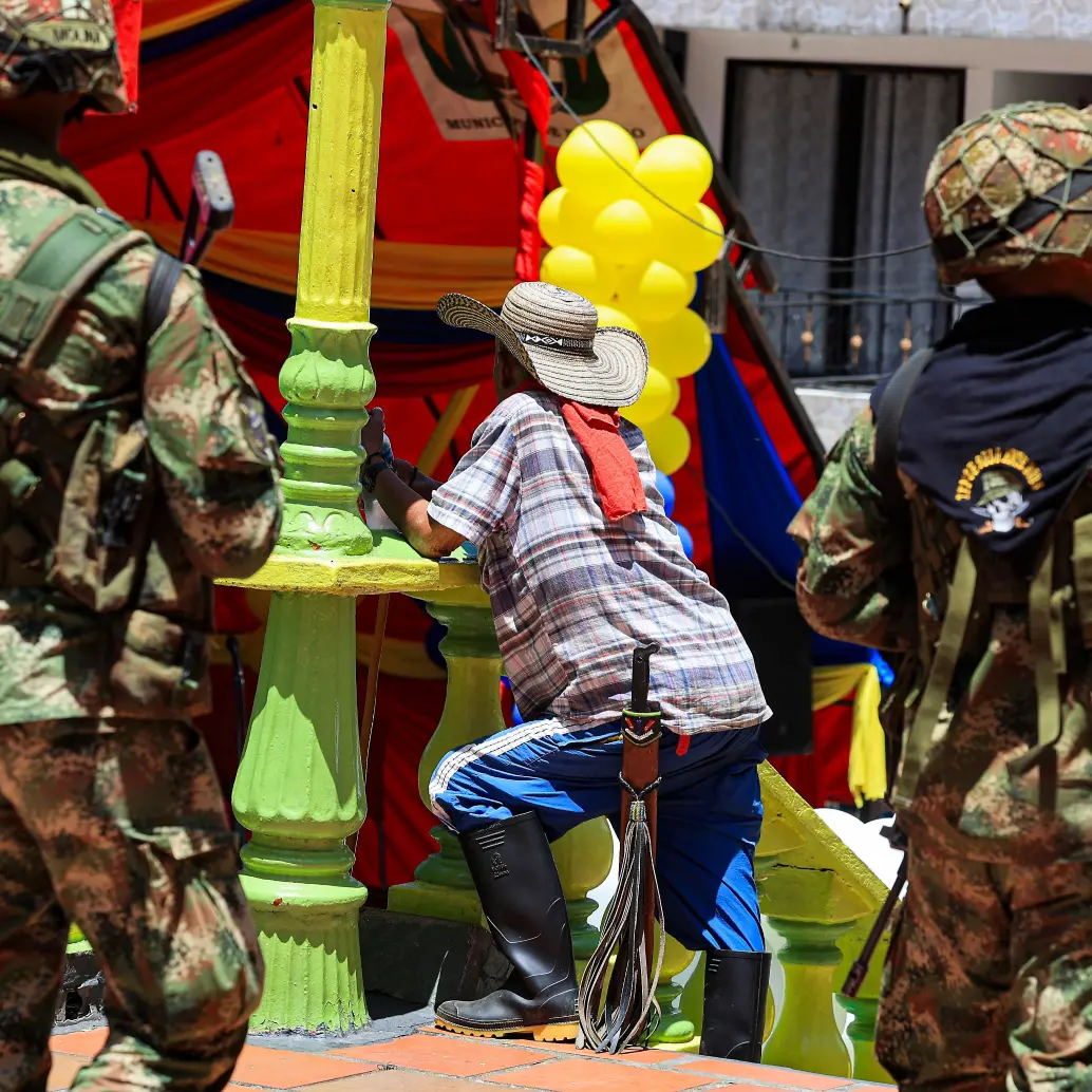 La JEP comprobó que comunidades enteras en el Oriente antioqueño fueron estigmatizadas por el Ejército y cientos de campesinos fueron asesinados señalados falsamente de integrar la insurgencia. FOTO: MANUEL SALDARRIAGA