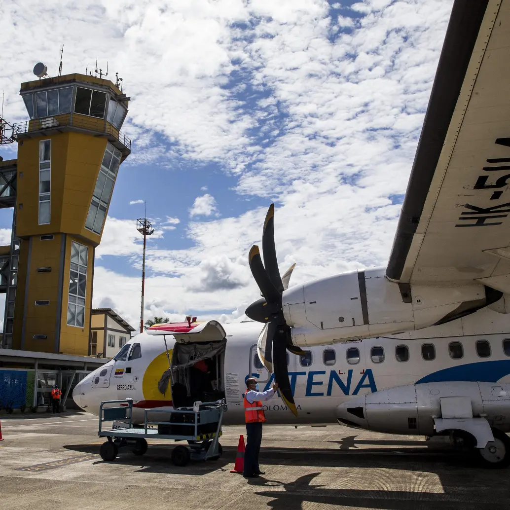 Satena señaló que la ruta también beneficia a estudiantes y profesionales. FOTO: JULIO HERRERA
