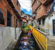 Este espacio de diversión queda en un rincón escondido entre Villatina y Caicedo y sobrevive a la urbanizacion desmedida. Así lo han disfrutado varias generaciones. Foto : Camilo Suárez Echeverry