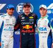 Los pilotos Carlos Sainz, Max Verstappen y Liam Lawson, quienes ocuparon los tres primeros lugares de la grilla de partida, para el Gran Premio de Azerbaiyán, en Bakú, este domingo. <b> </b>FOTO TOMADA X @F1