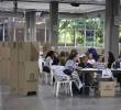La consulta del Pacto Histórico en Medellín registró una notoria ausencia de votantes. FOTOS: Camilo Suárez.