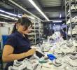 Las empresas han tenido que ampliar sus nóminas para mantener la producción ante la reducción progresiva de la jornada laboral contemplada en la Ley 2101 de 2021. <b> </b>FOTO<b> Camilo Suárez</b>