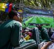 Imagen de referencia del partido inaugural del Mundial 2026 visto en pantalla gigante en Manrique. FOTO Julio César Herrera.