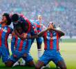 Festejo de los jugadores de Crystal Palace tras la única anotación del partido por parte de Eberechi Eze. FOTO: Tomada de X @CPFC