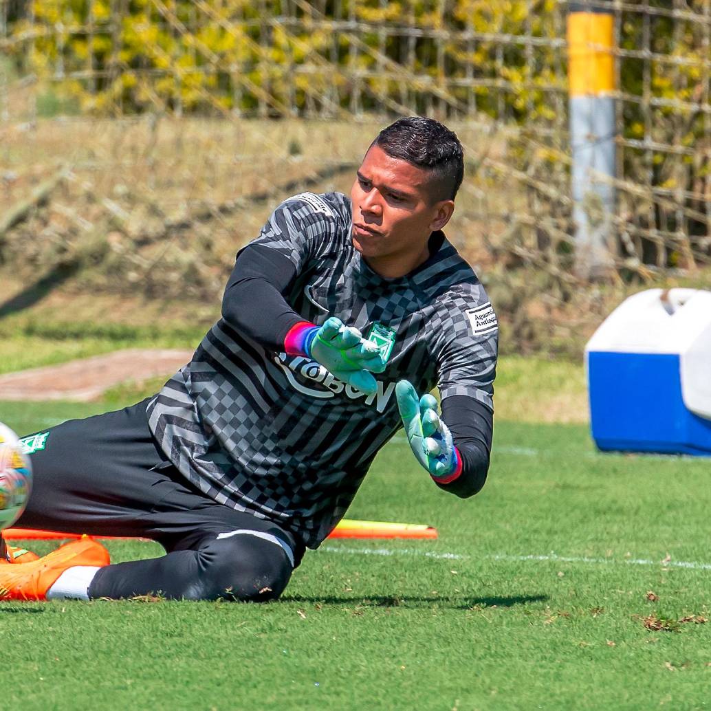 Kevin Mier venía pidiendo pista desde hace rato en la Selección, gracias al buen momento que atravesaba con el Cruz Azul mexicano. FOTO JUAN ANTONIO SÁNCHEZ