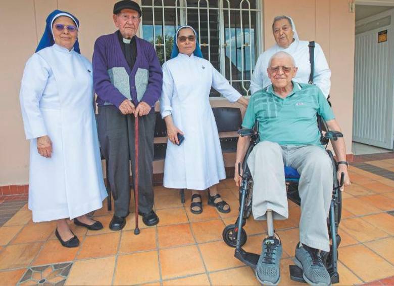 Asilo de sacerdotes, hasta el cuello con el predial