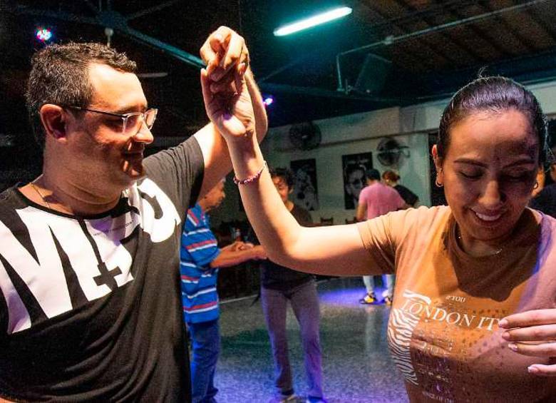 ¡A bailar porro! No te pierdas la inauguración del Patio de Baile con Los Golden Boys