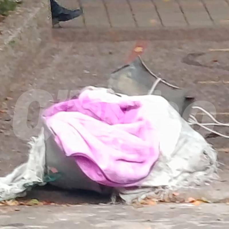 Hallan cadáver envuelto en bolsas y una cobija en Aranjuez/FOTO: Q’HUBO