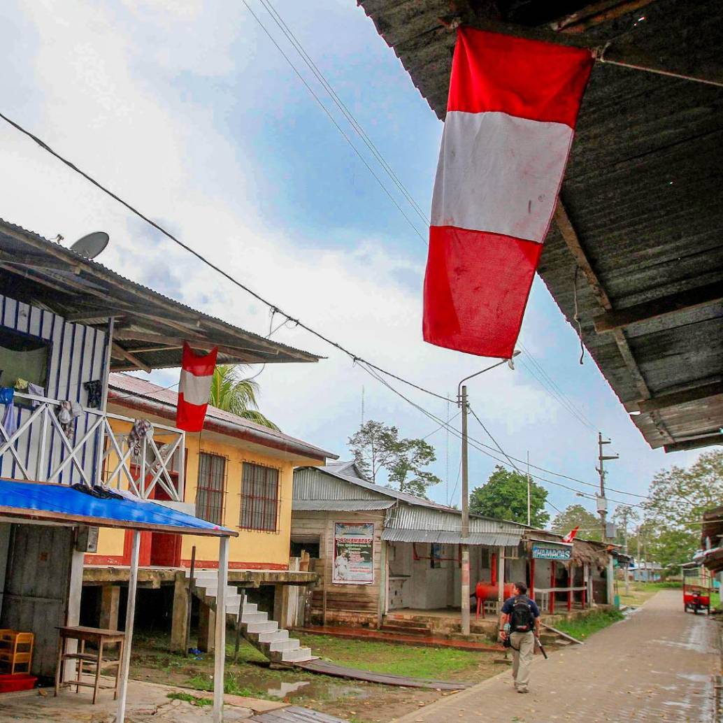 <span class="mln_uppercase_mln">La</span><b><span class="mln_uppercase_mln"> justicia peruana anunció medidas contra los dos topógrafos colombianos que se encontraban en la isla Santa Rosa realizando trabajos de mediciones de terreno. FOTO: EL COLOMBIANO</span></b>
