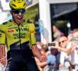 El ciclista Davide Piganzoli del Visma-Lease a bike, celebra su triunfo en el Giro de Emilia que sirvió de carrera de despedida para Nairo Quintana. FOTO TOMADA X@WielerFlits