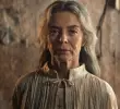 Margarita Rosa de Francisco interpreta a Fernanda del Carpio en el episodio final de la segunda temporada de <i>Cien años de soledad</i>. FOTO: Netflix.