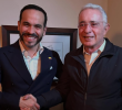 Hace casi un año se reunieron el presidente electo Abelardo de la Espriella y el expresidente Álvaro Uribe. En los últimos días hubo choques. FOTO: @alvarouribevelez