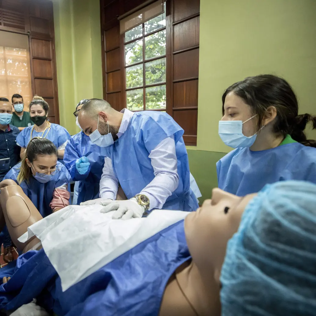 Unas prácticas académicas en la Facultad de Medicina de la Universidad de Antioquia. FOTO: Andrés Camilo Suárez
