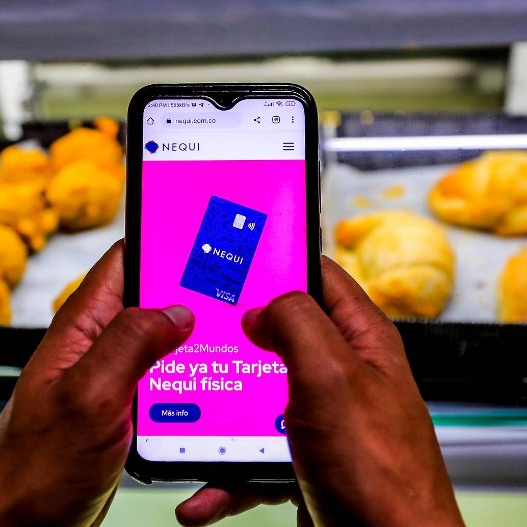La intermitencia en los servios de Nequi causan críticas de los usuarios en redes sociales. FOTO: EL COLOMBIANO