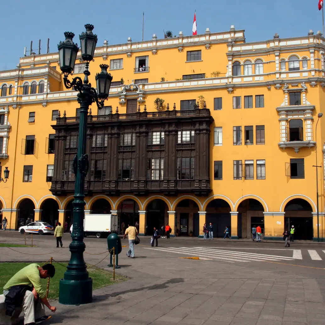 Centro Histórico de Lima, la ciudad donde se pierde más tiempo de vida en trancones. FOTO DONALDO ZULUAGA