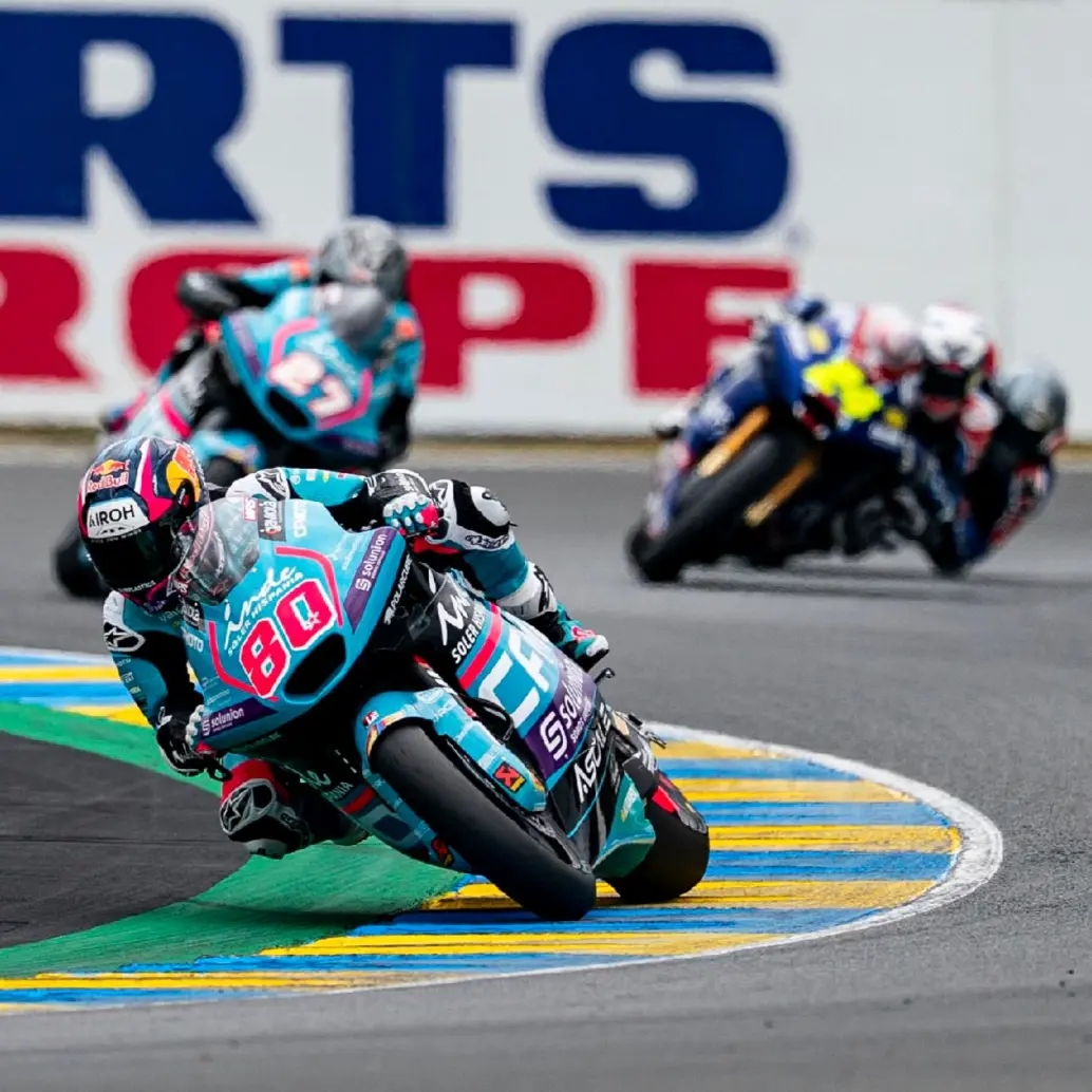 David Alonso cada vez se siente más cómodo en el Mundial de Moto2. FOTO @AsparTeam