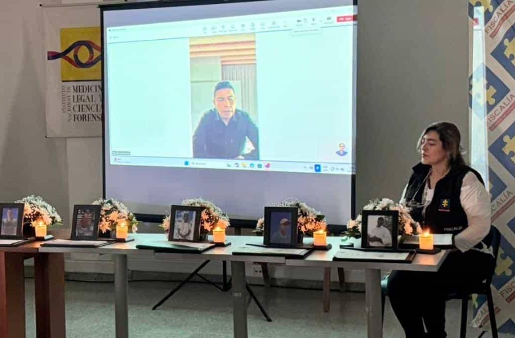 Entrega simbólica en Villavicencio de los cuerpos de ocho líderes asesinados en Guaviare. Foto: Colprensa y Fiscalía