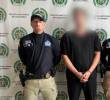 Al mexicano Bryan Gardea lo capturaron las autoridades en el aeropuerto José María Córdova, de Rionegro, cuando llegaba en un vuelo proveniente de Miami, Estados Unidos. FOTO: CORTESÍA POLICÍA NACIONAL
