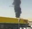 Estas fueron las llamas que se vieron cerca del aeropuerto de Riad, Arabia Saudita, luego de los bombardeos de los huties de Yemen. FOTO: AFP