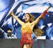 Shakira cantó en Coachella con el Dj argentino Bizarrap y anunció que hará un tour mundial. FOTO: AFP