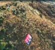 Esta fue la bandera del grupo armado que ubicaron en la periferia de San Antonio de Prado. Se investigó la presencia de algún elemento explosivo. FOTO: CORTESÍA