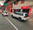 Dentro del concesionario ubicado en la calle 44 (San Juan) con la carrera 72 se produjo el hurto de las motocicletas. FOTO: Google Maps