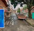 El menor Jhonatan Zapata Rodríguez, de 5 años, murió arrollado por un campero en esta calle del barrio Colinas del Sur, de Medellín. FOTO: GOOGLE MAPS Y CORTESÍA