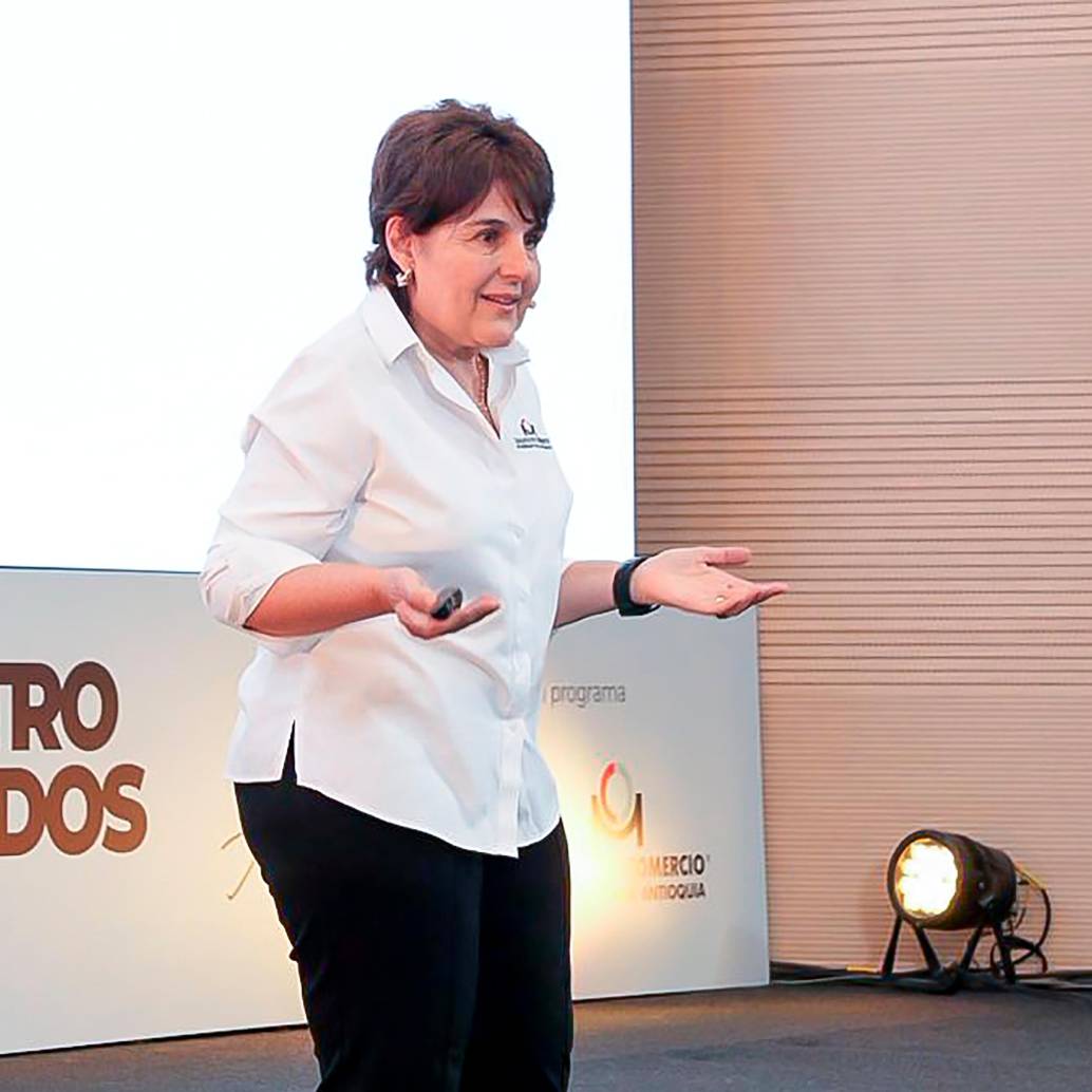 Lina Vélez, presidenta de la Cámara de Comercio de Medellín para Antioquia, en el Encuentro de Afiliados 2026 . Fotos: Cortesía