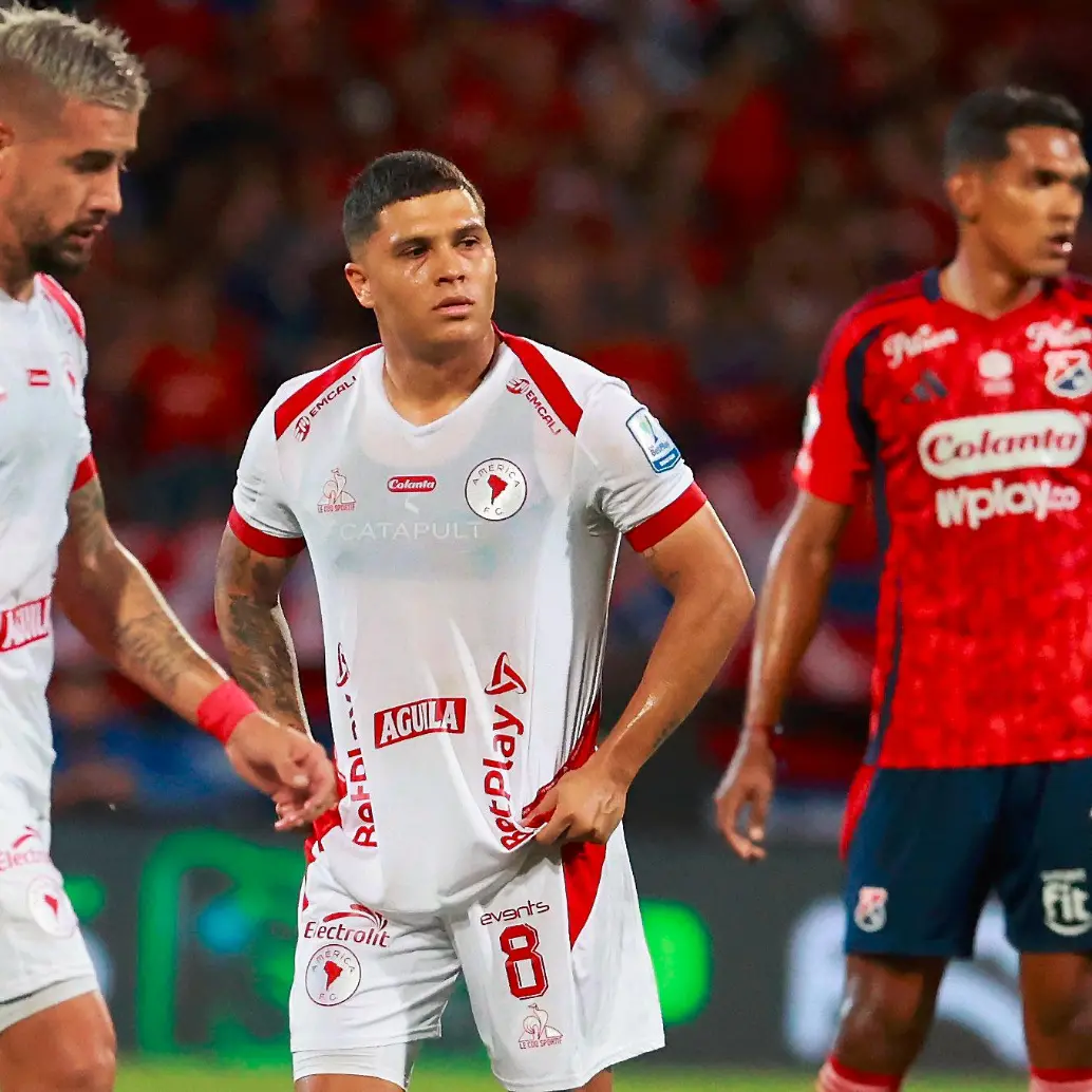 En la imagen aparece Juan Fernando Quintero en el último duelo entre América y DIM. FOTO MANUEL SALDARRIAGA