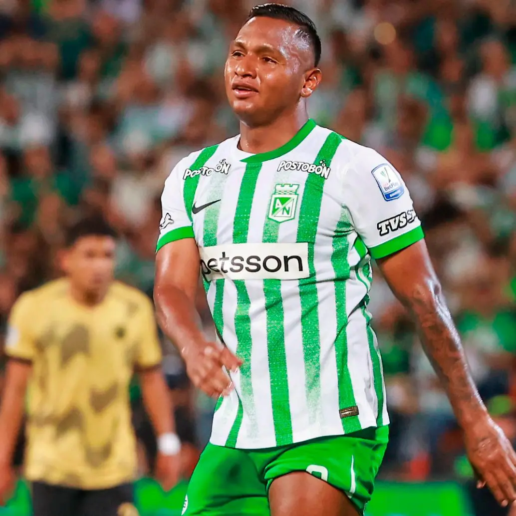 Periodista que atacó a Alfredo Morelos en la zona mixta, fue desvinculado de su trabajo. Foto: Camilo Suárez. 