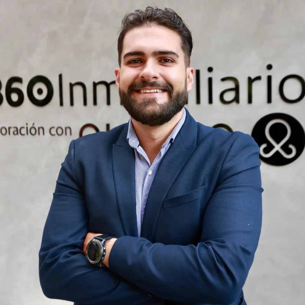 <span class="mln_uppercase_mln">Santiago</span><b><span class="mln_uppercase_mln"> Duque, agente inmobiliario independiente. FOTO: Manuel Saldarriaga</span></b>