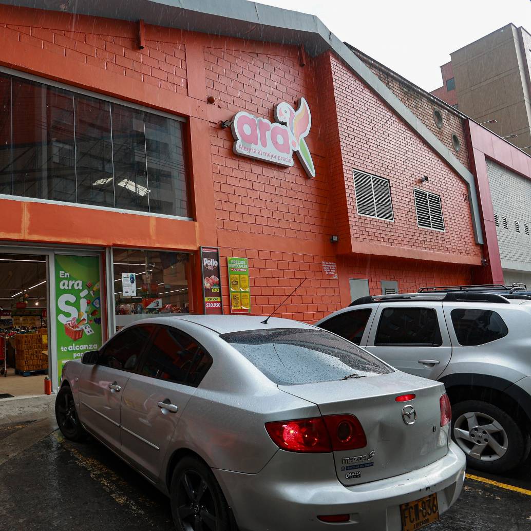 Tiendas Ara aseguró que colaborará con la SIC durante el proceso administrativo y reiteró su compromiso con la atención al cliente y el cumplimiento de la normativa. FOTO Manuel Saldarriaga 