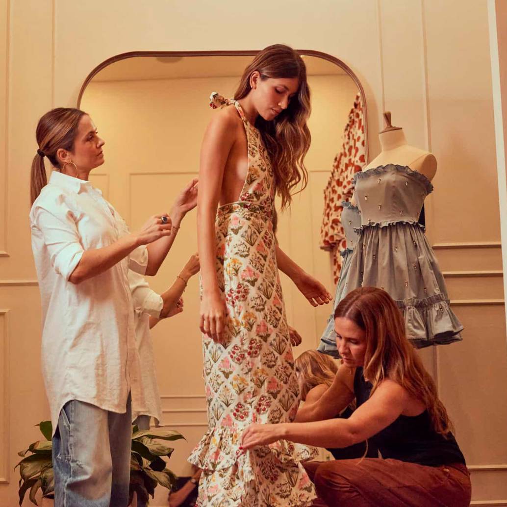 La marca paisa ha colaborado con Target, Gucci Vault y Stanley. FOTO Agua Bendita